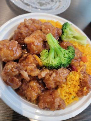 Orange chicken lunch special