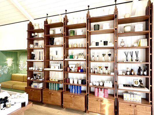 Renovated Diptyque Larchmont boutique - November 2023