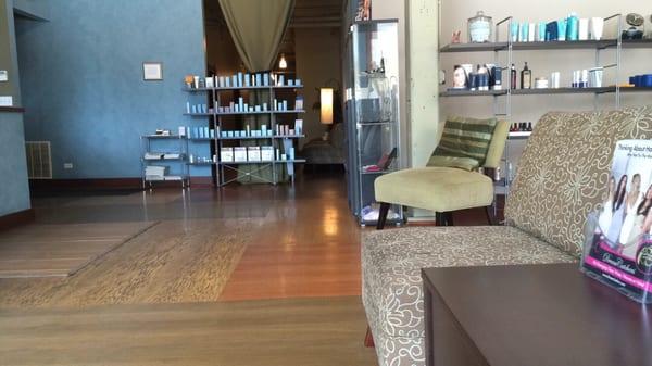 Super clean, very friendly and professional. The facial and massage were amazing!