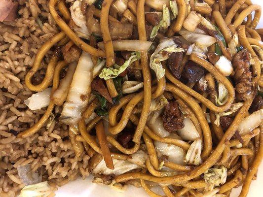 Roast pork lo mein