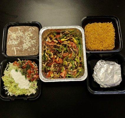 Fajitas Family Platter (chicken & steak)