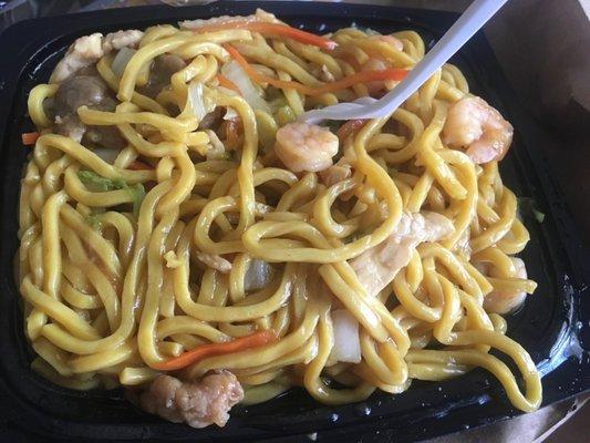 House Special Lo Mein