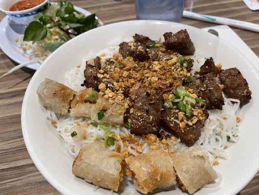 bun thit nuong cha gio