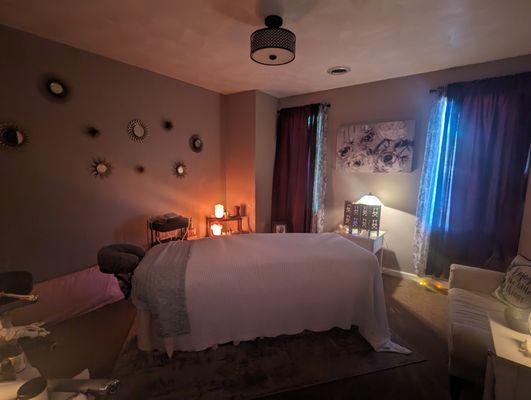 Massage therapist room