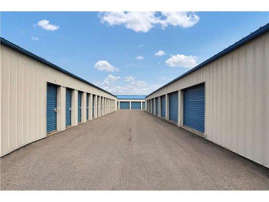 Interior Units - Storage Express at 1339 W Tipton St, Seymour, IN 47274