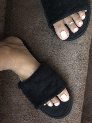 Basic gel pedi(50$)