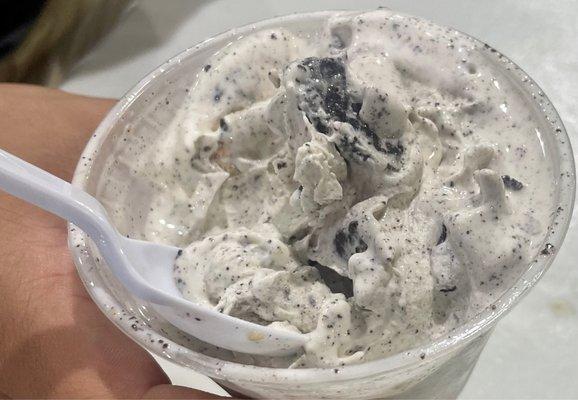 Oreo cookie custard