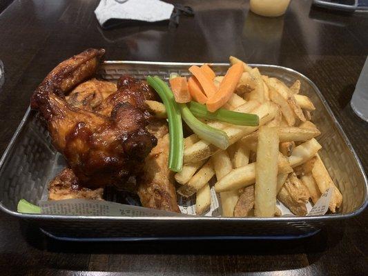 Chicken wings and fries