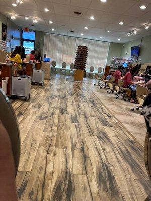 Lyn Nail & Spa