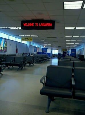 Terminal B (near Airtran gates)