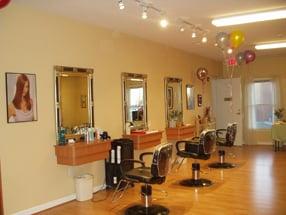 MJ Hair Studio Hair Salon located on Main Street in Kentlands, Gaithersburg, MD. Walk-Ins welcome. Men, Women and Children.