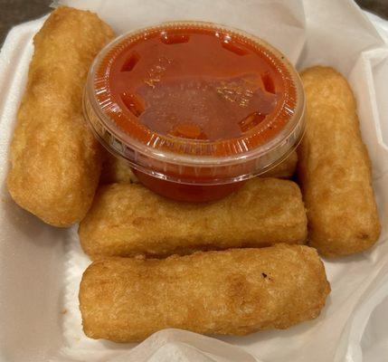 6 Piece Mozzarella Sticks - beer battered