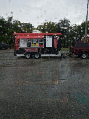 Kings Taste food truck at 441 and Limit Ave in Mt Dora