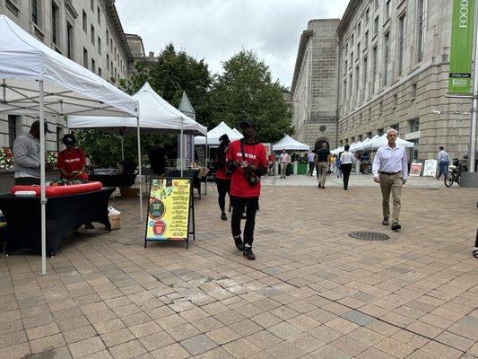 Capital Harvest on the Plaza