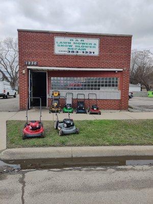 R&R LAWNMOWER & SNOWBLOWER REPAIR INC.