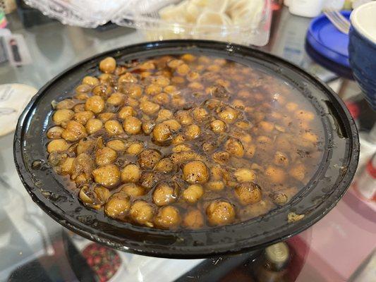 Amritsari Pindi Channa was super oily and lacked flavor as well.