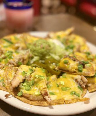 "Single Chip" Chicken Fajita Nachos w/fresh cut jalapeños (full order) Winners circle :)...