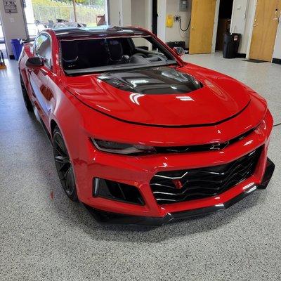 Camaro ZL1 windshield replacement. Insurance auto glass replacement.