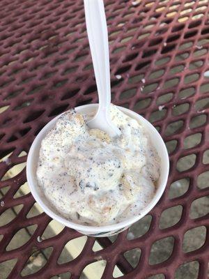 Banana, Oreo, Cheesecake Mini Vanilla Concrete... $6.34