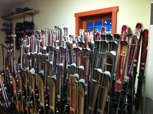 The ultimate Rossignol ski and snowboard rental shop. Ask about the $20 per day package.