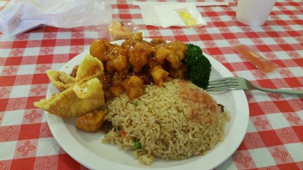 General tso chicken with fried rice