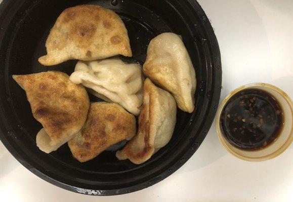 Fried dumplings (appetizer)