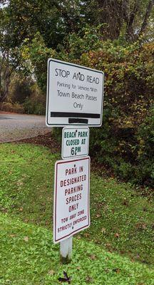 Important notice at Islanders Beach Park