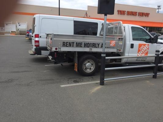 Hourly rental trucks