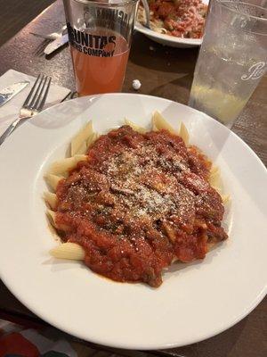 Penne marinara with mushrooms