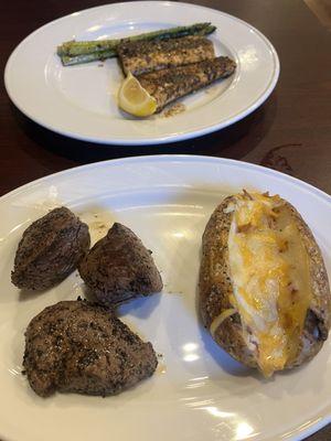 Filet medallions, loaded baked potato and Mahi Mahi (superb) with asparagus