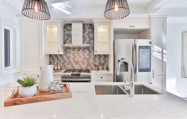 Kitchen after cleaning.