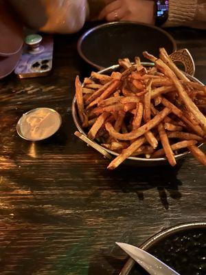 Shoe string fries