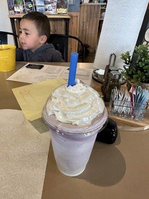 Huckleberry shake