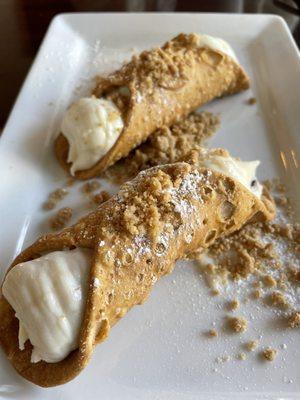 Cannolis