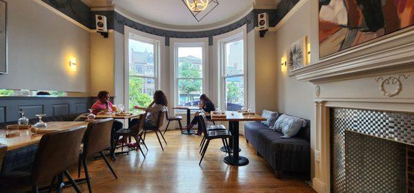 Elegant: main dining area