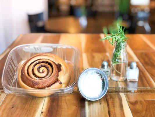 Jumbo Cinnamon Roll