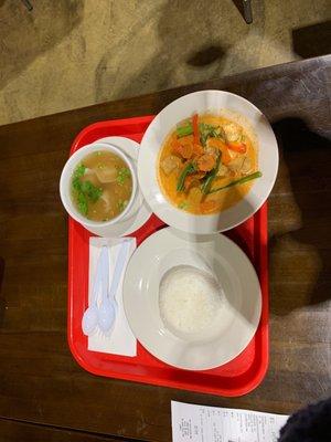 Panang curry with rice, wonton soup