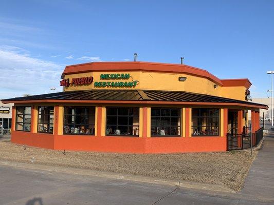 Parking lot view of the restaurant