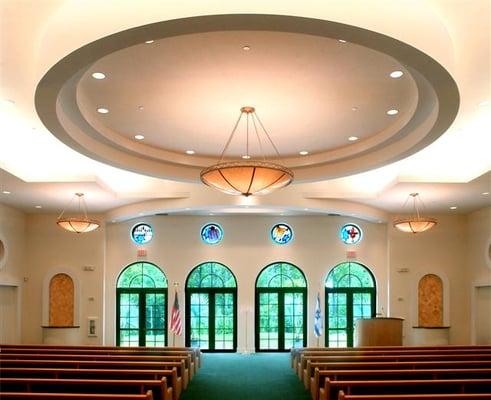 Beth Israel's elegant chapel, with abundant seating and state-of-the-art acoustics