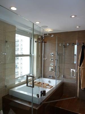 Bravura Glass & Mirror