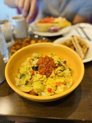 Sun dried tomato pesto bowl