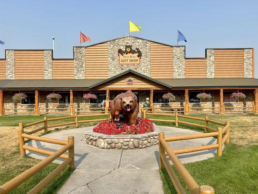 Entrance to the gift shop which leads to the bear cubs' pens, the main event for coming to Yellowstone Bear World.