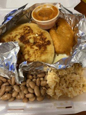 Pupusa combo!