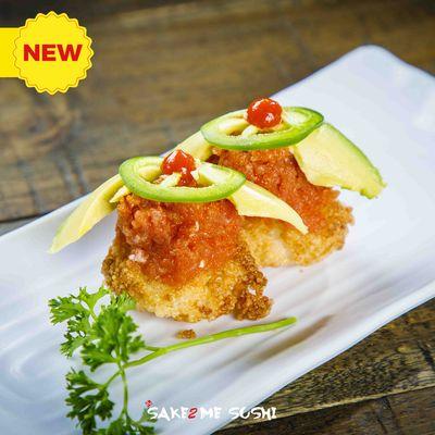 SPICY TUNA CRISPY-Spicy Tuna on Crispy Rice