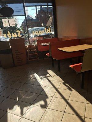 Holbrook House of Pizza -- 31 North Franklin Street / Route 37, Holbrook             Interior