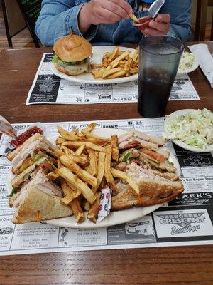 Turkey club & pepper jack cheese burger