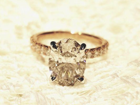 Oval Lab Grown Diamond Engagement Ring