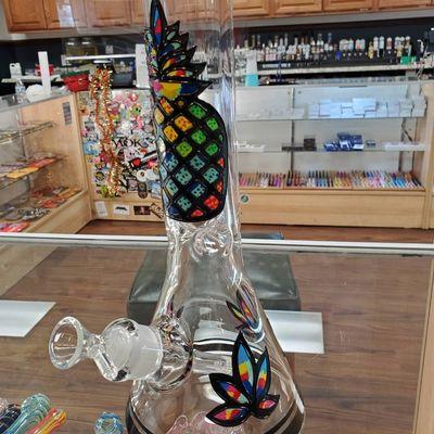 Psychodelic pineapple water pipe