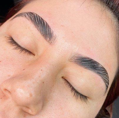 Lamination/Tint with Eyebrow Shaping. Full and Natural