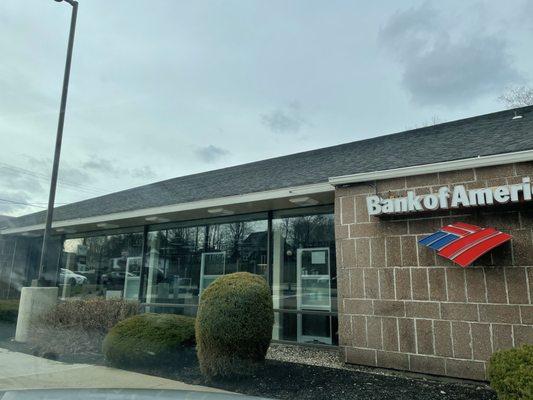 Welcome to BofA: Bank closed UFN and ATM, broken